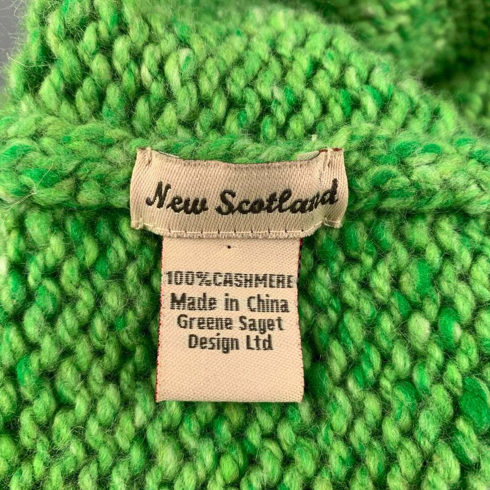 NEW SCOTLAND Green Knit Cashmere Beanie - Picture 5 of 5